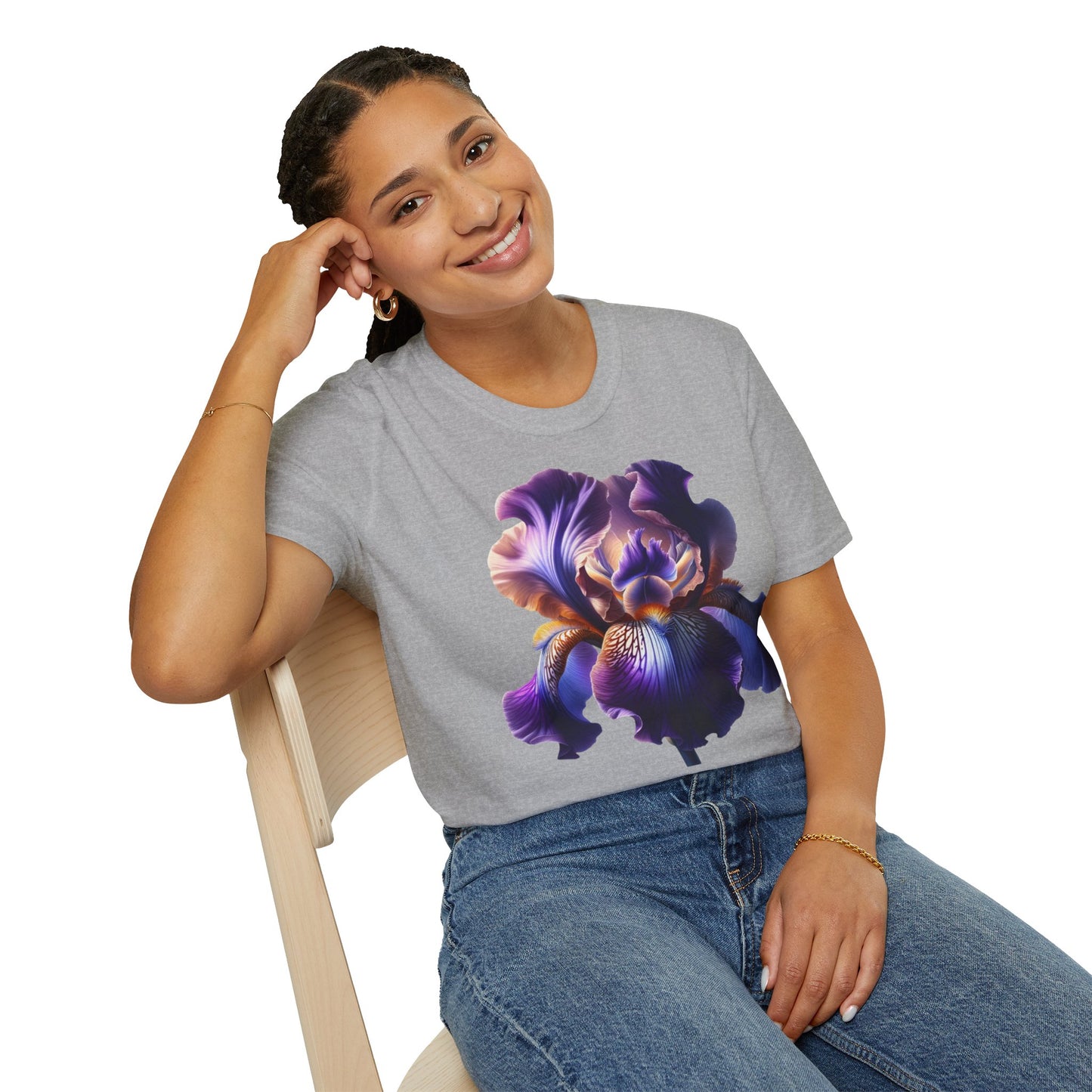 Hazte notar con nuestra exclusiva camiseta con diseño de flores de iris
